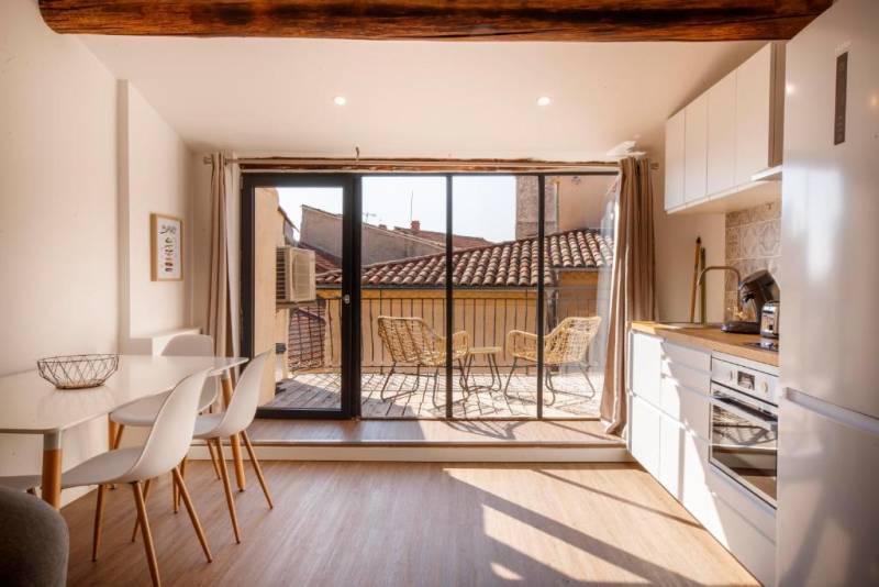 Loft moderne et lumineux refait à neuf situé en plein centre de Manosque