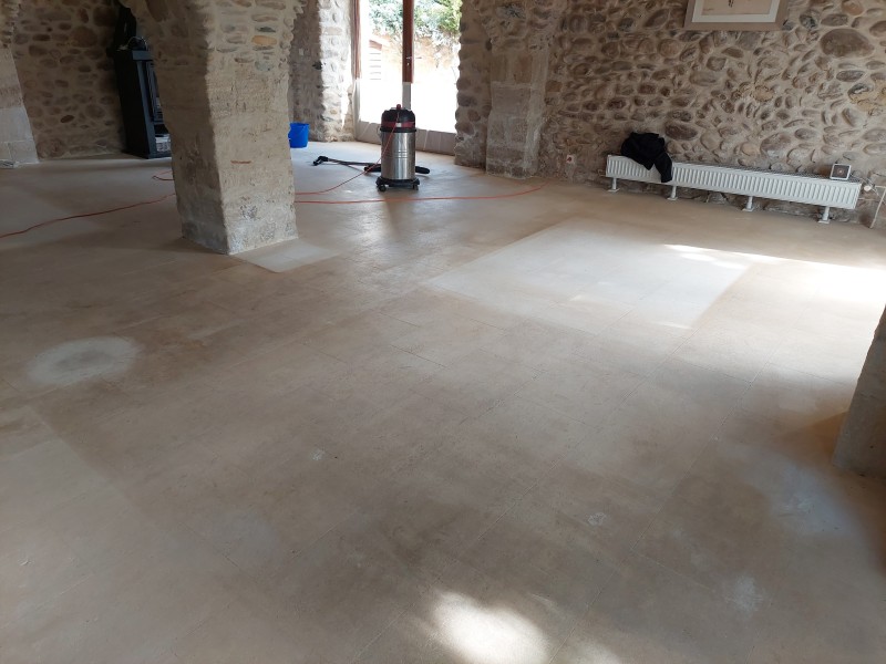 Entretenir et traiter vos sols nobles (tomette, travertin, pierres naturelles, marbre) à Manosque et le 04