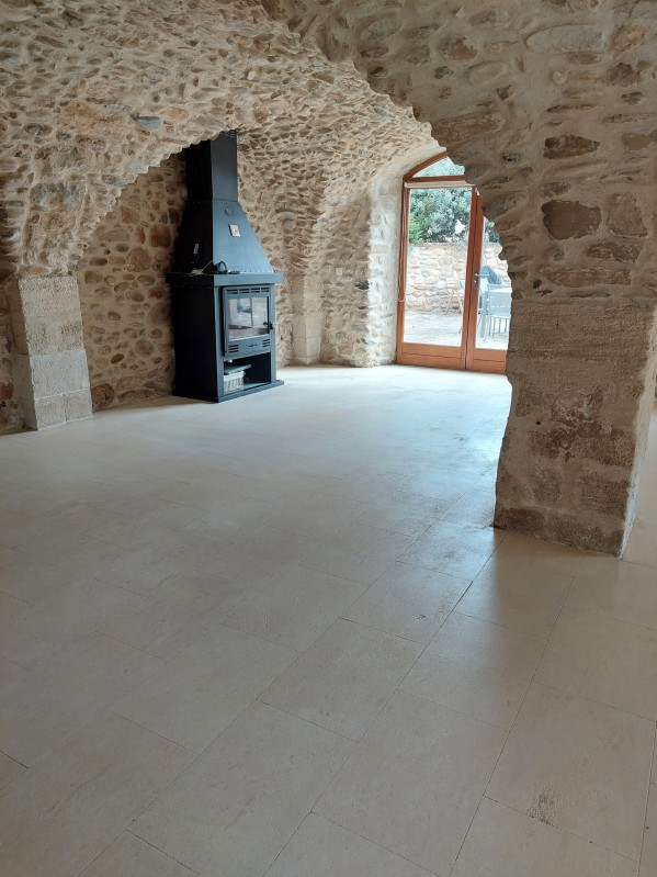 Entretenir et traiter vos sols nobles (tomette, travertin, pierres naturelles, marbre) à Manosque et le 04